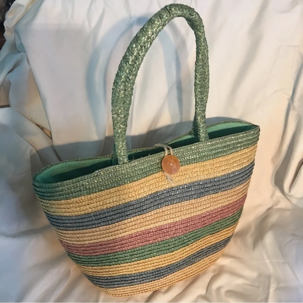 Natural straw bag in green blue, red colors